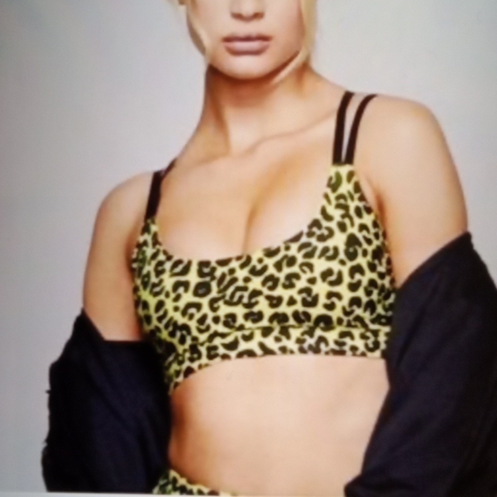 Good American Doubke Strapnsports Bra Workout Gym Running Womens Small